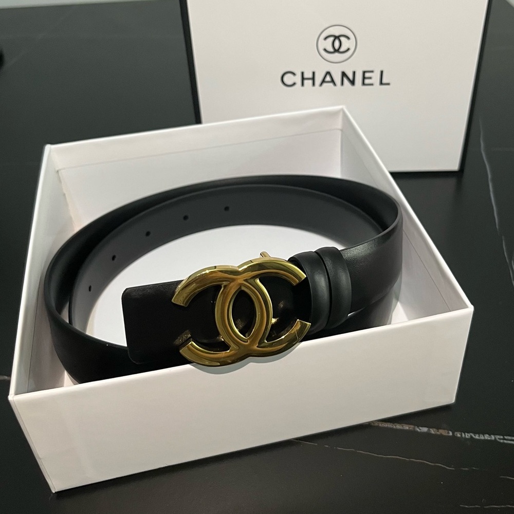 Chanel Black and Gold Women's Belt - Picture 1 of 2